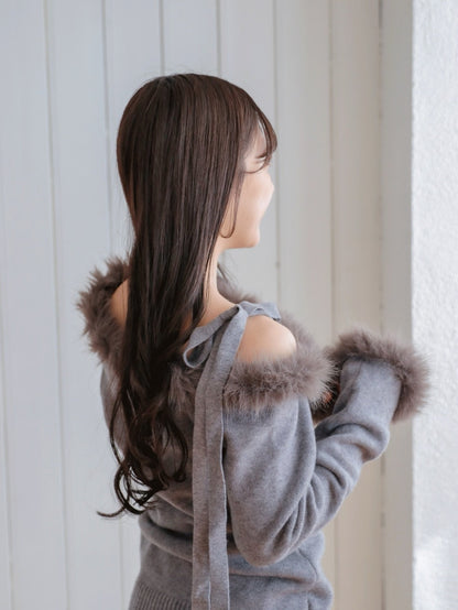 One Shoulder Fur Knit