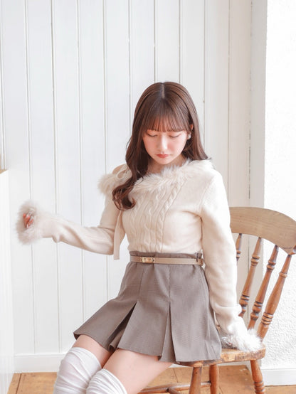 One Shoulder Fur Knit