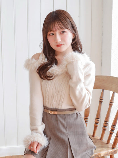 One Shoulder Fur Knit