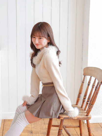 One Shoulder Fur Knit