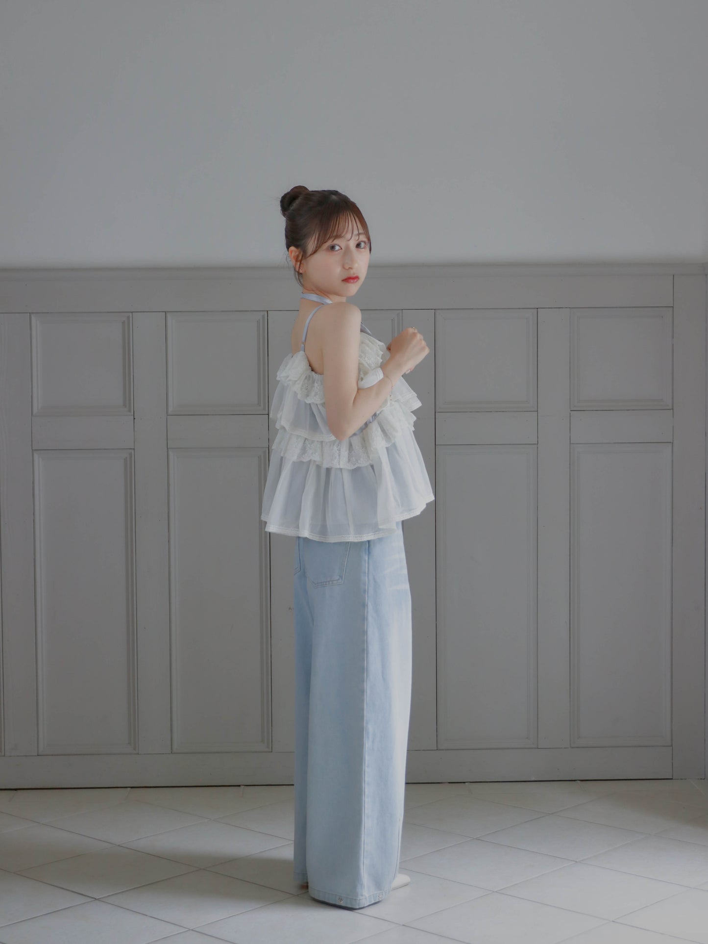 【6/17 20:00 発売】Tiered lace lame bustier