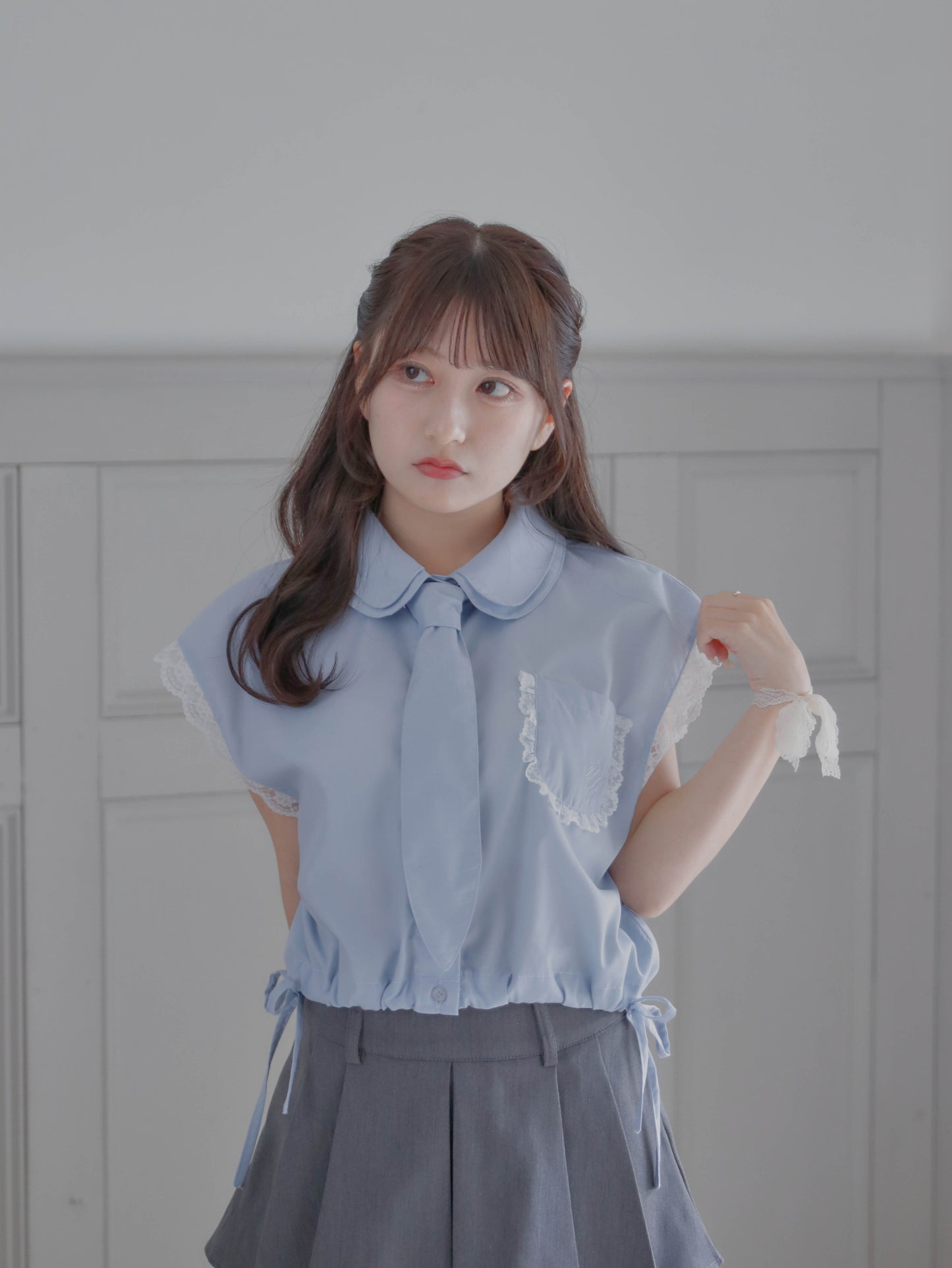 【6/17 20:00 発売】No sleeve bow tie shirt