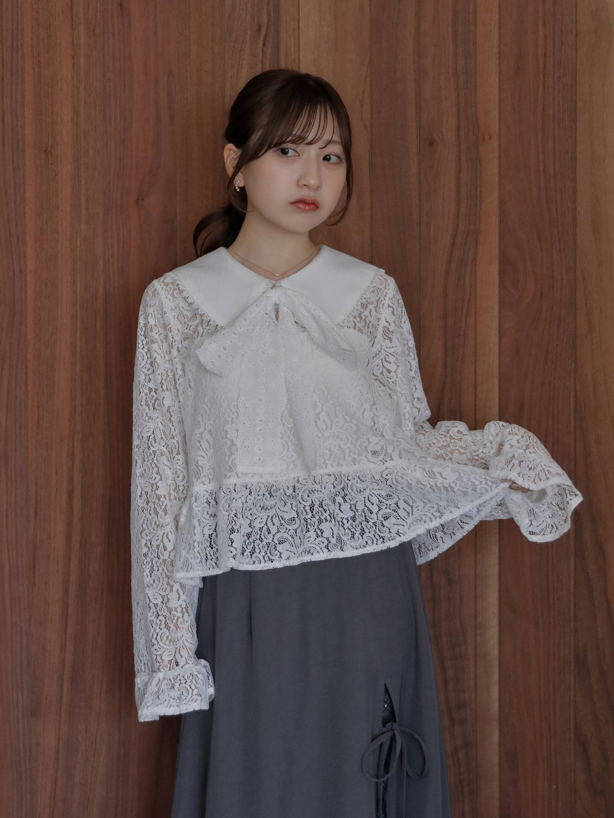 【9/16発売】Lace peplum blouse