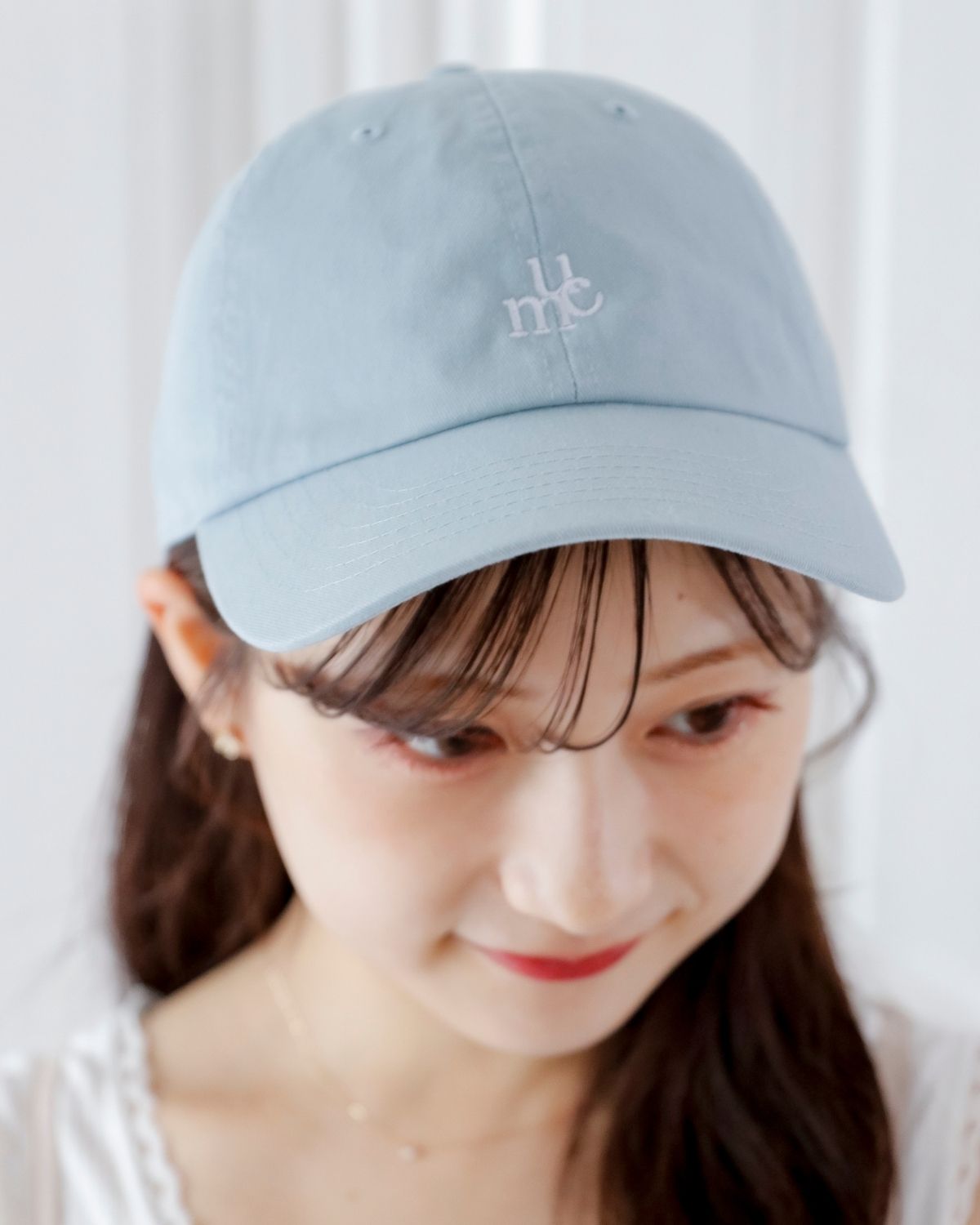 umm. logo cap