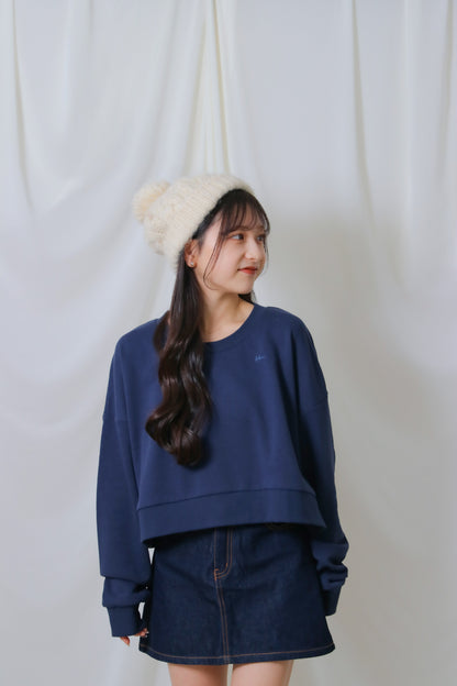 umm. logo short sweat