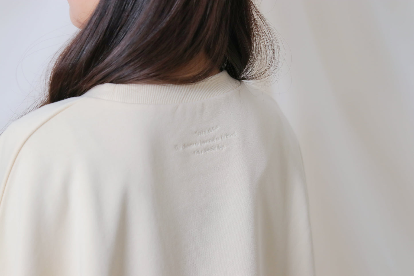 umm. logo short sweat
