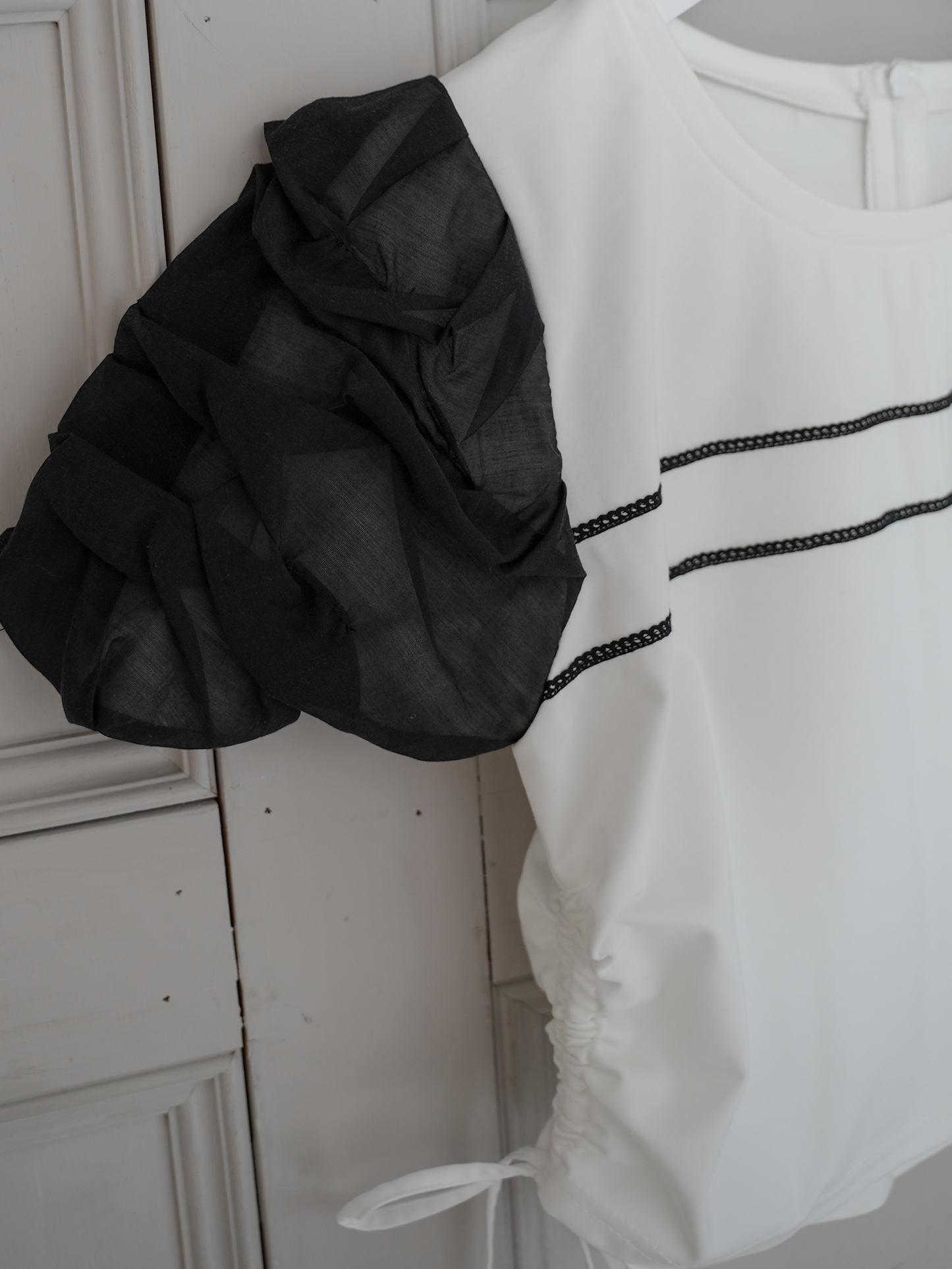 【6/17 20:00 発売】Volume sleeve drawstring tops