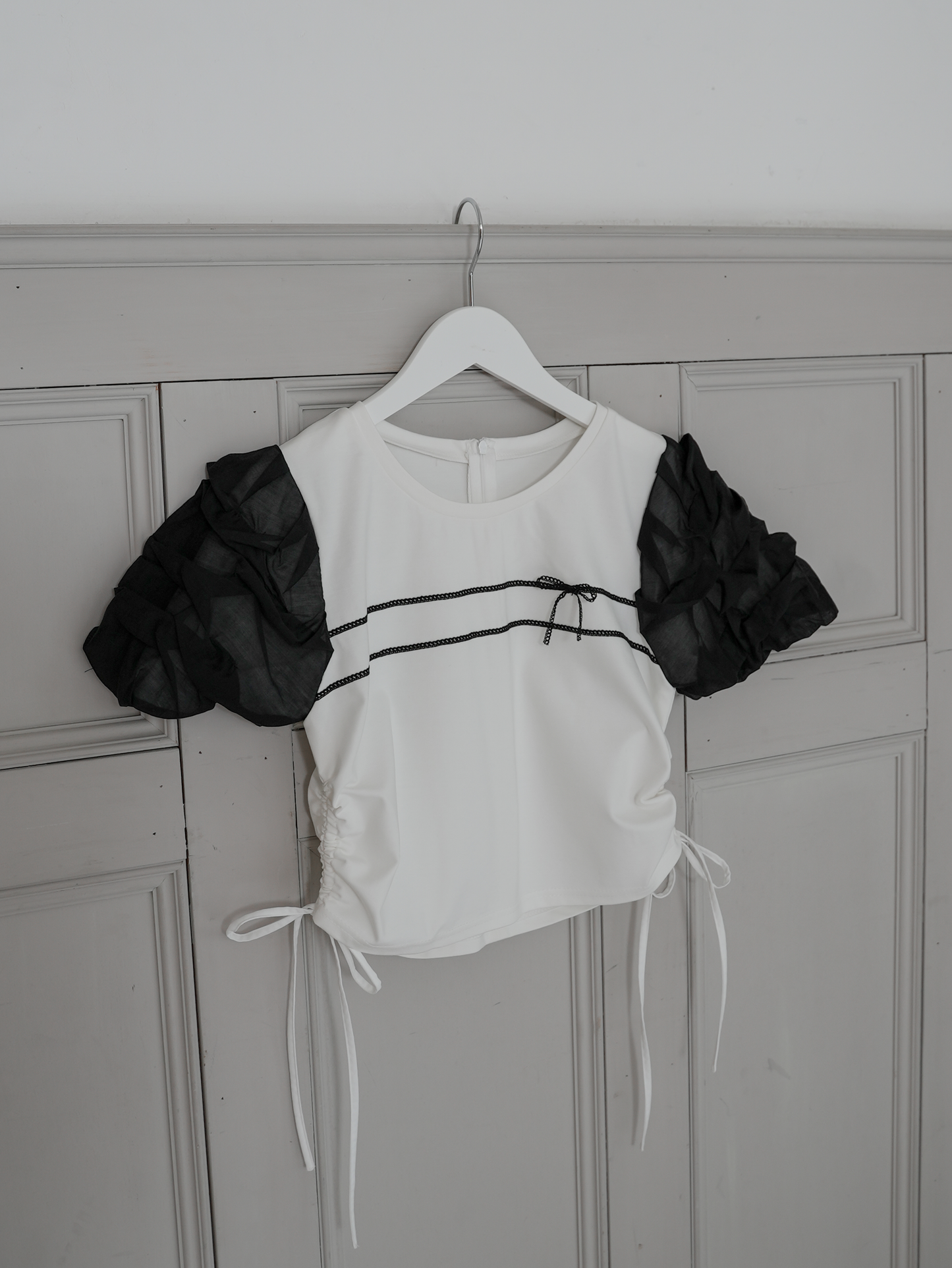 【6/17 20:00 発売】Volume sleeve drawstring tops