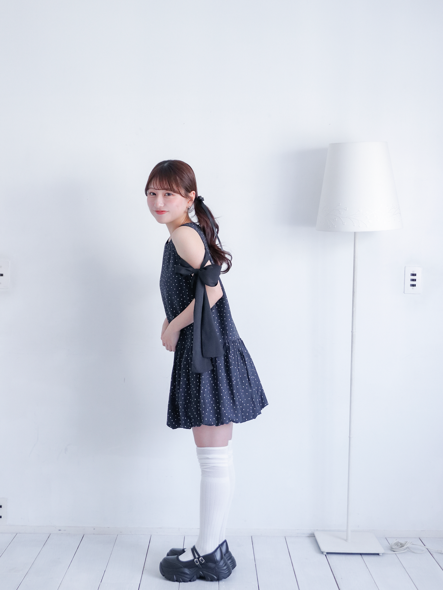 Shoulder Ribbon Balloon One-Piece