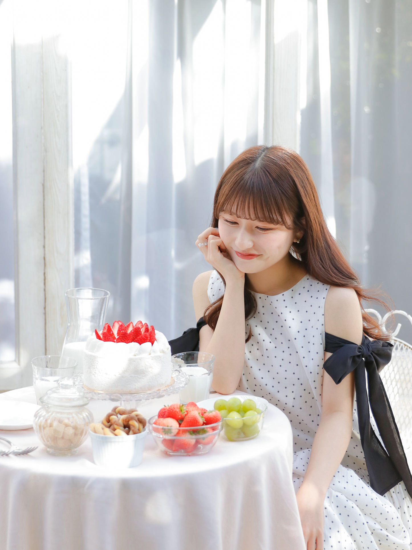 Shoulder Ribbon Balloon One-Piece